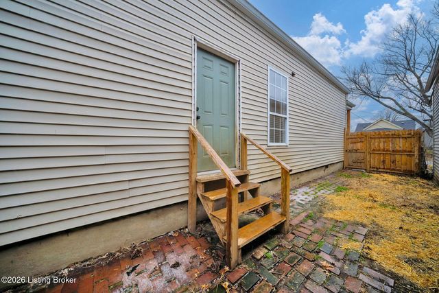 528 M St, Louisville, KY 40208