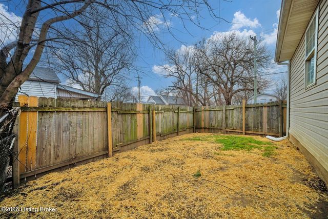 528 M St, Louisville, KY 40208