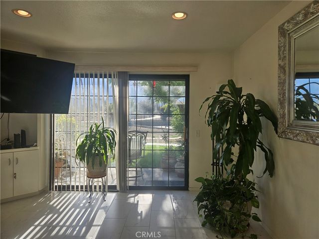 505 S Farrell N77, Palm Springs, CA 92264