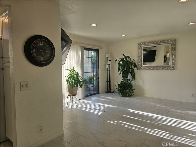 505 S Farrell N77, Palm Springs, CA 92264