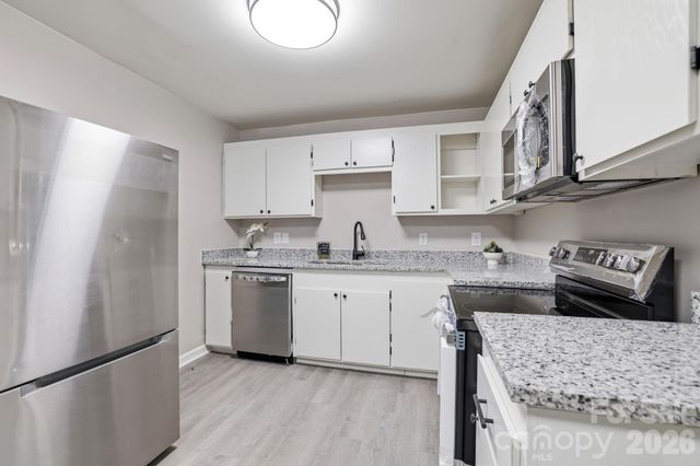 835 Ranch Road, Charlotte, NC 28208