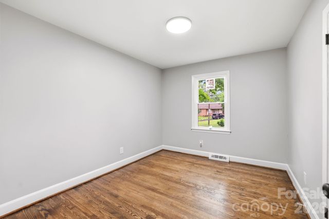835 Ranch Road, Charlotte, NC 28208