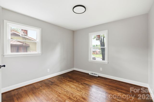 835 Ranch Road, Charlotte, NC 28208
