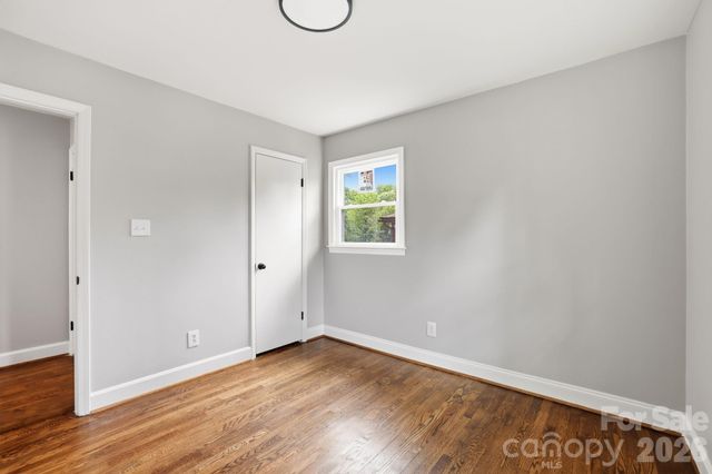835 Ranch Road, Charlotte, NC 28208