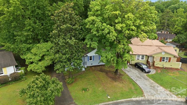 835 Ranch Road, Charlotte, NC 28208