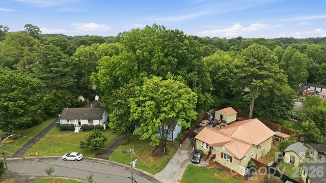835 Ranch Road, Charlotte, NC 28208