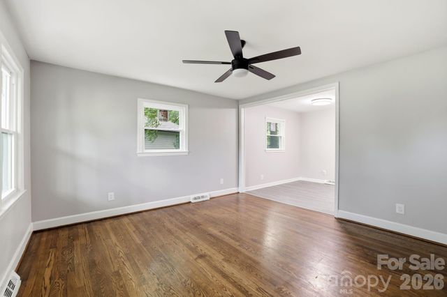 835 Ranch Road, Charlotte, NC 28208