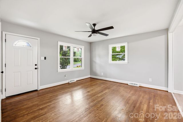 835 Ranch Road, Charlotte, NC 28208