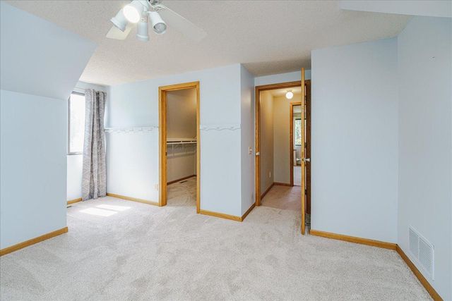 1009 2nd Street E, Hastings, MN 55033