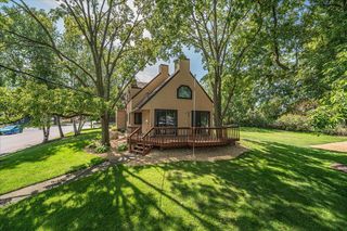 1009 2nd Street E, Hastings, MN 55033