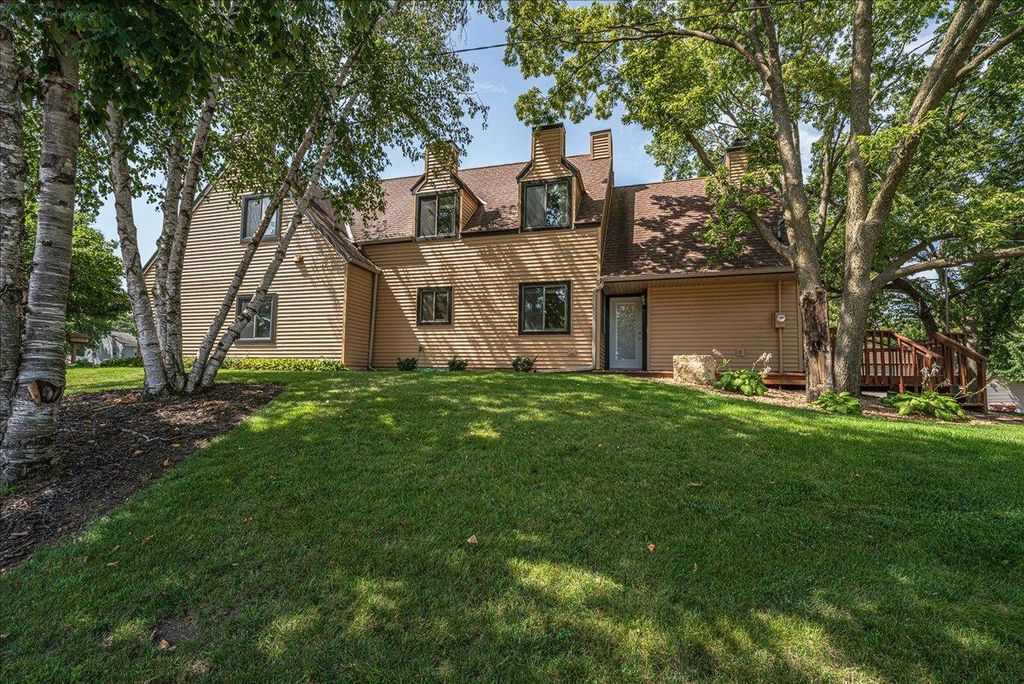 1009 2nd Street E, Hastings, MN 55033 — photo 2