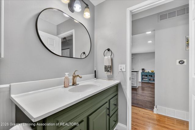 5902 Beuna Parkway, Haslett, MI 48840