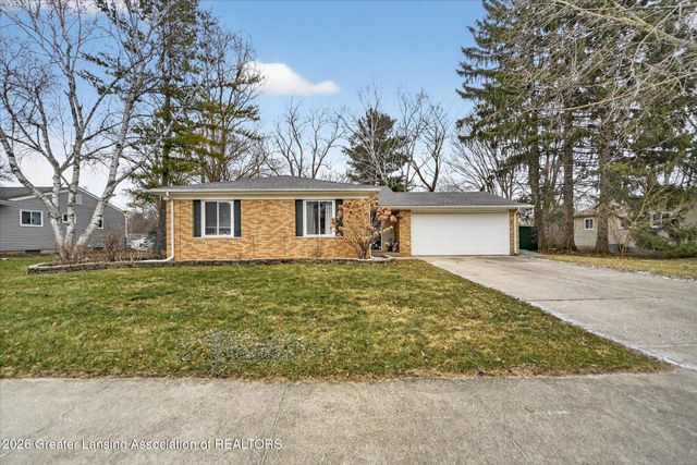 5902 Beuna Parkway, Haslett, MI 48840
