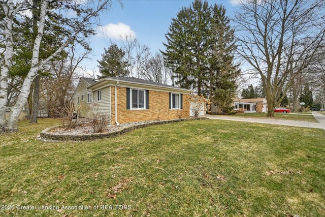 5902 Beuna Parkway, Haslett, MI 48840