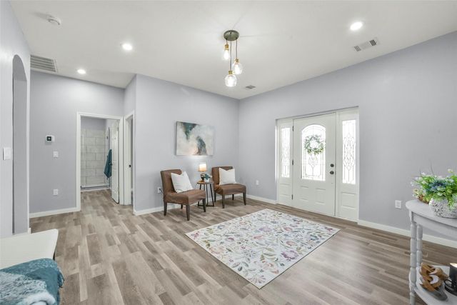 262 County Road 3552, Cleveland, TX 77327