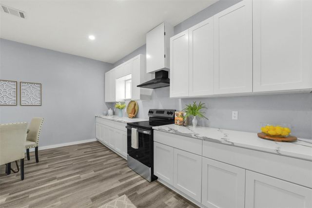 262 County Road 3552, Cleveland, TX 77327