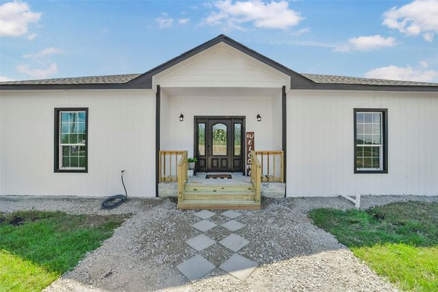 262 County Road 3552, Cleveland, TX 77327