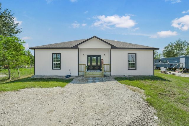 262 County Road 3552, Cleveland, TX 77327