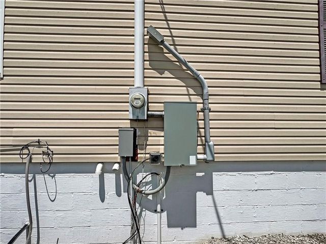 33247 Bittner Drive, Warsaw, MO 65355