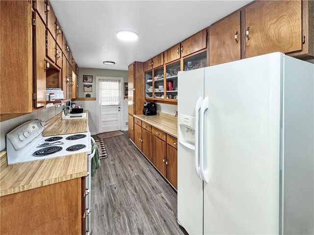 33247 Bittner Drive, Warsaw, MO 65355