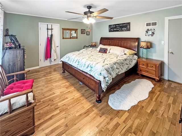 33247 Bittner Drive, Warsaw, MO 65355