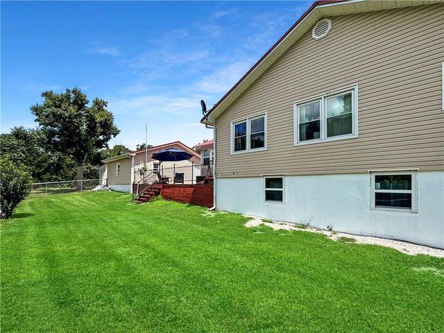 33247 Bittner Drive, Warsaw, MO 65355