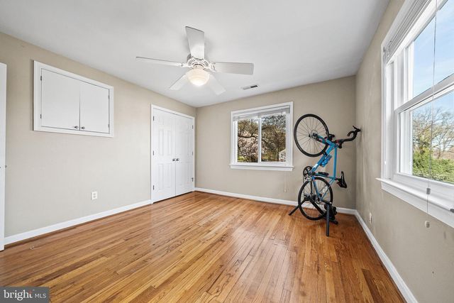 5873 BLAINE DR, Alexandria, VA 22303