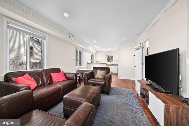 5873 BLAINE DR, Alexandria, VA 22303