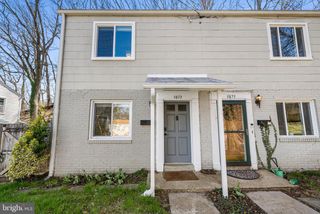 5873 BLAINE DR, Alexandria, VA 22303