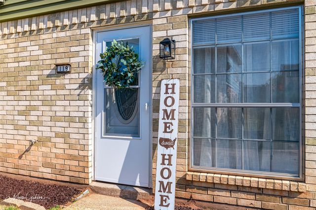 119 Carriage Square Drive, Bossier City, LA 71112