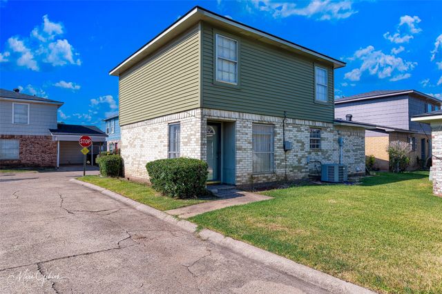 119 Carriage Square Drive, Bossier City, LA 71112