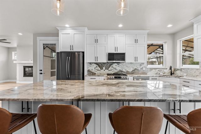 10402 W Shields Ave, Boise, ID 83714