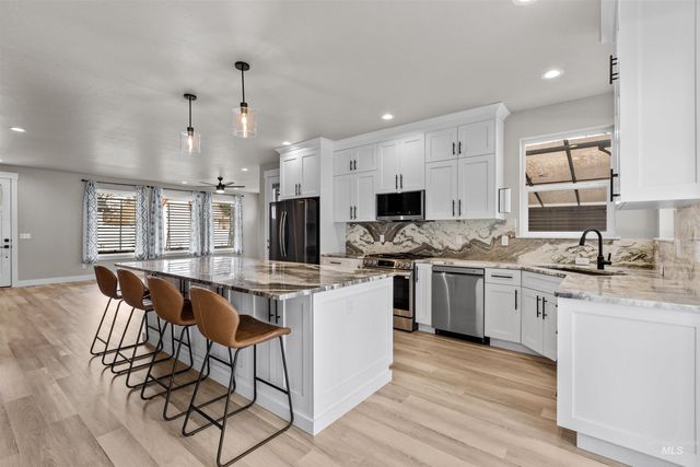 10402 W Shields Ave, Boise, ID 83714