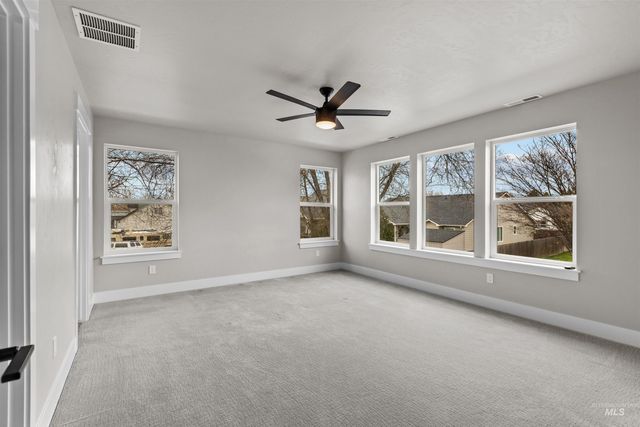 10402 W Shields Ave, Boise, ID 83714