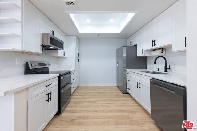 727 S Ardmore Avenue 108, Los Angeles, CA 90005