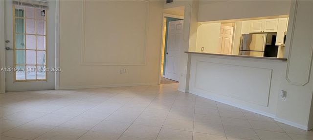 6824 W Sample Rd 6824, Coral Springs, FL 33067