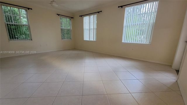 6824 W Sample Rd 6824, Coral Springs, FL 33067