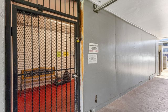 94-099 Waipahu Street A303, Waipahu, HI 96797