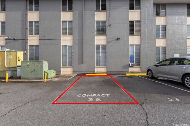 94-099 Waipahu Street A303, Waipahu, HI 96797