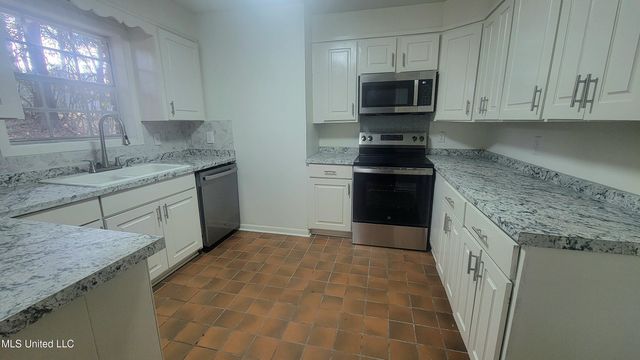 517 N Hills Street, Meridian, MS 39305