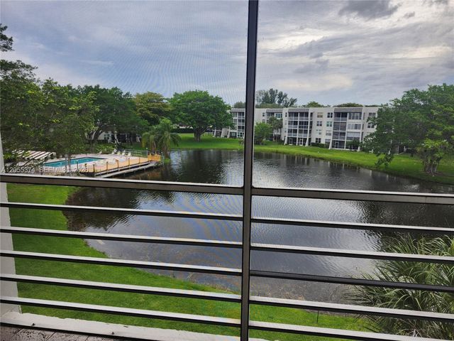 9311 Orange Grove Dr 408, Davie, FL 33324