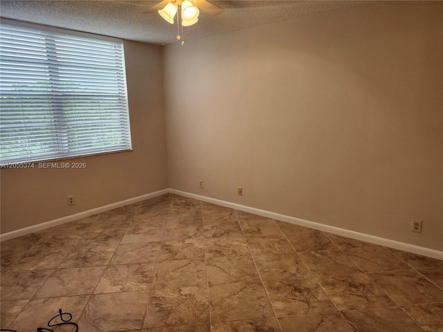 9311 Orange Grove Dr 408, Davie, FL 33324