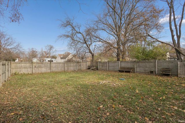 127 David Street, South Bend, IN 46637