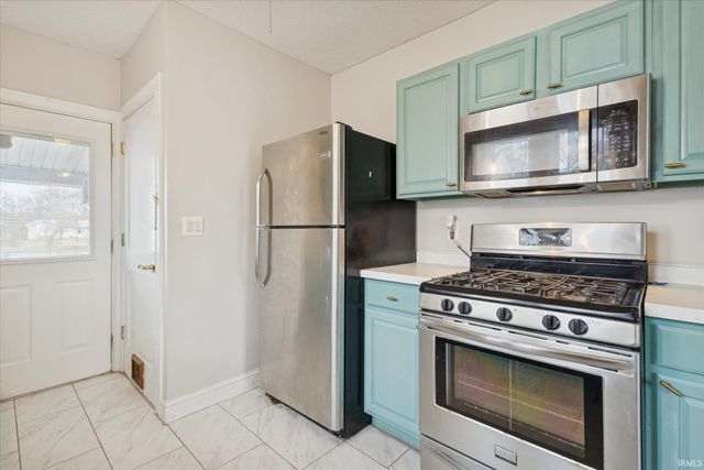 127 David Street, South Bend, IN 46637