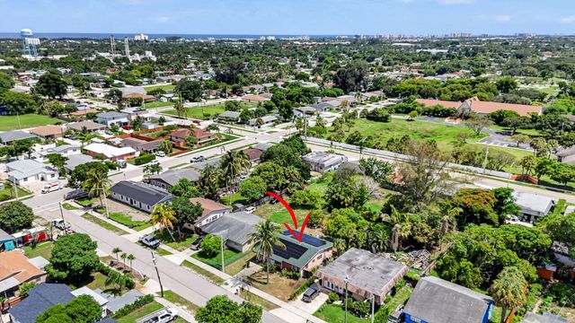 816 SW 3RD Court, Delray Beach, FL 33444