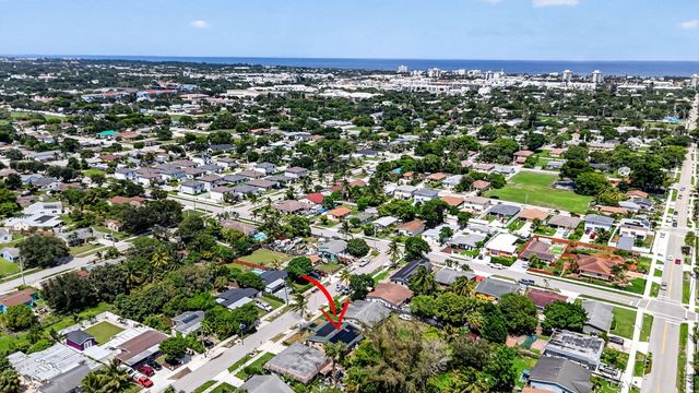816 SW 3RD Court, Delray Beach, FL 33444