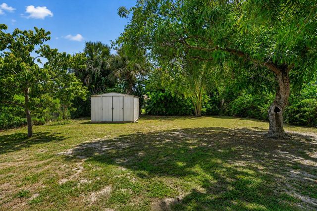 816 SW 3RD Court, Delray Beach, FL 33444