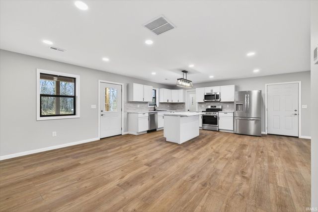 14572 W County Rd 400 North, Linton, IN 47441