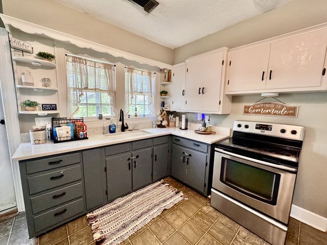 408 S Tarver Ave, Lebanon, TN 37087