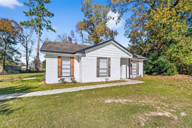 23567 Pine Forest Drive, New Caney, TX 77357